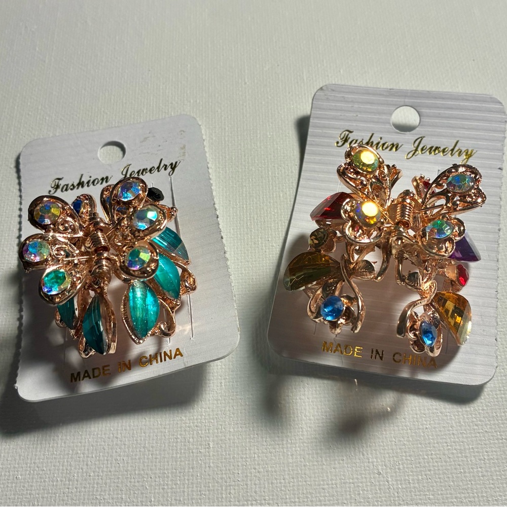 Small crystals butterflies hair claws clip.